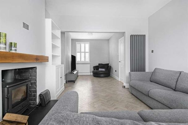 Hemdean Hill, Caversham, RG4 - Photo 1