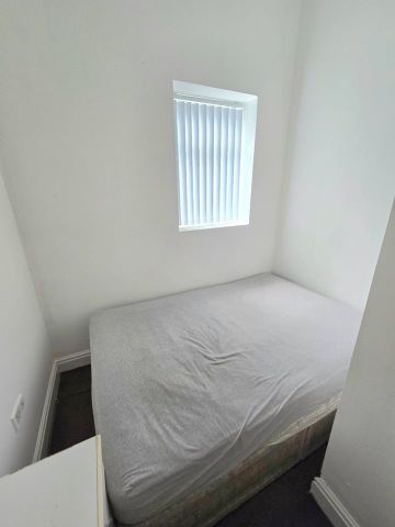 1 Bed Flat, Bentley Road, L8 - Photo 3