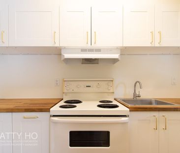 1363 Clyde Avenue condo — West Vancouver, BC (2-Bedroom) - 2 Bedroom - Photo 2