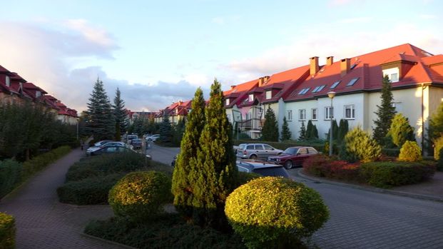 4 pokoje na wynajem - Zdjęcie 1