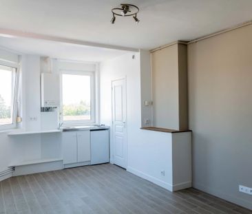 Location Appartement 2 pièces 34 m2 à Saint-Quentin - Photo 2