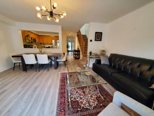 For Lease - 5134 Silvercreek Drive, Burlington, Ontario - Photo 1