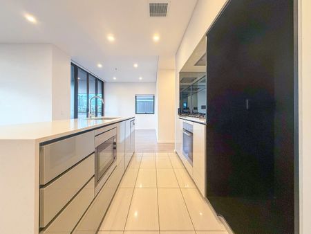 Parkside Home I Formal Dining Area I Walk to Shops & Station - Photo 5