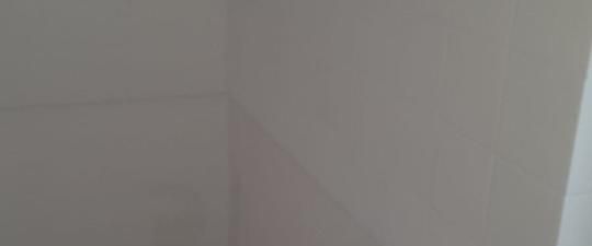 helle, freundliche 2-Zimmer-Wohnung mit Balkon ab sofort frei - Foto 1