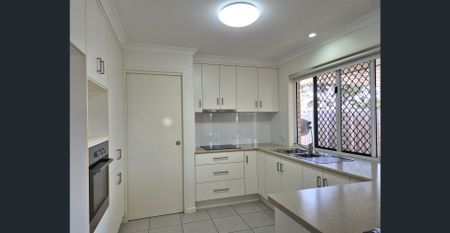 NEAT AND TIDY BRICK UNIT IN SECURE COMPLEX - Photo 5