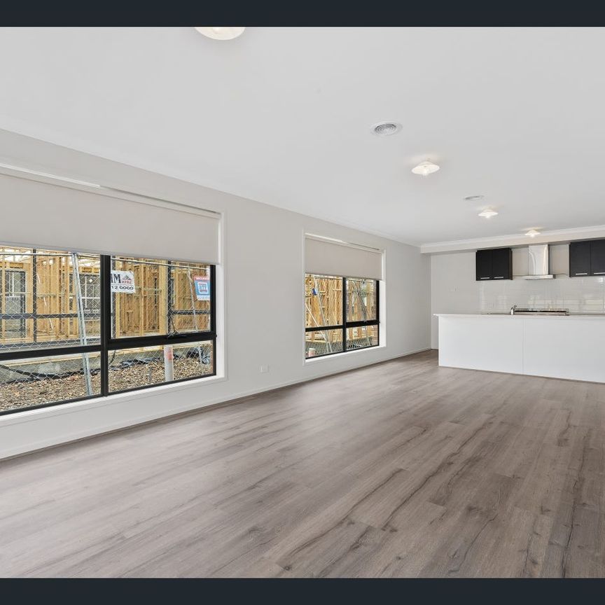 Stylish home in ideal location - Photo 1