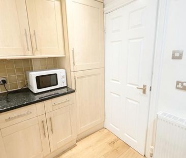 Room in a Shared Flat, Oxbow Mansion, SE10 - Photo 3