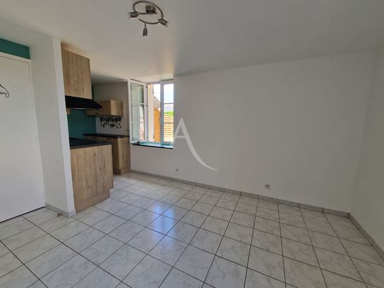 Location Appartement 1 pièce 21m² BELLEVIGNE EN LAYON 49380 - Photo 1