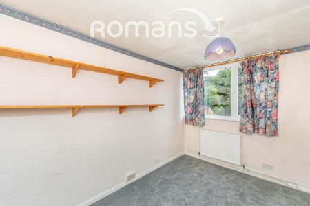 3 bedroom semi-detached house to rent - Photo 4