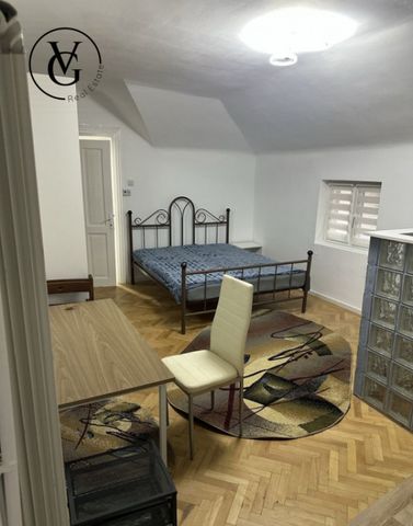 Garsoniera - Cismigiu - Facultatea de drept - Photo 2