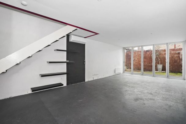 Spacious Two-Bedroom Townhouse in Prime South Yarra Location - Photo 1