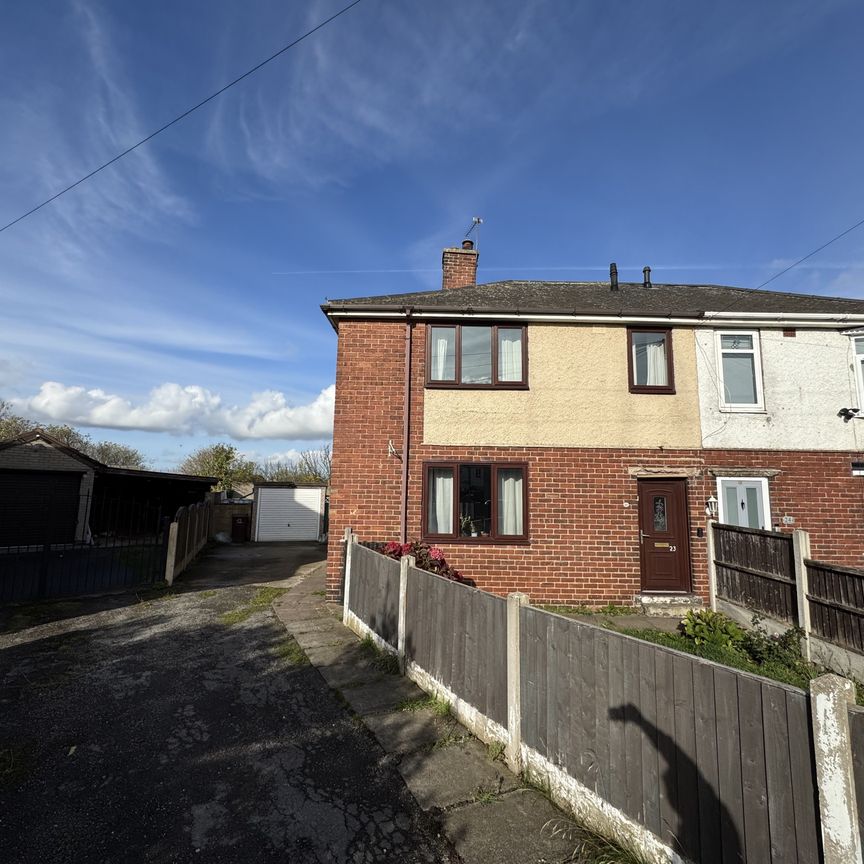 Addison Square, Sheffield, Dinnington - Photo 1