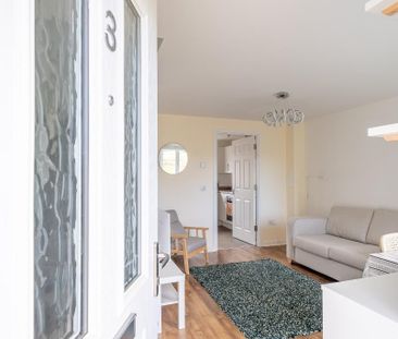 2 bedroom terraced house to rent - Photo 2