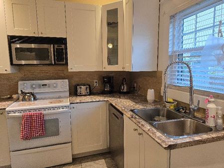 For Lease - 5511 Palmer Avenue, Niagara Falls, Ontario - Photo 4