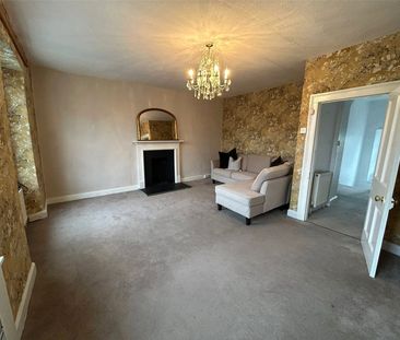 Selwood House, Market Place, Somerton, Somerset, TA11 - Photo 2