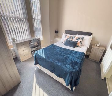 5 bedroom terraced house to rent - Photo 4