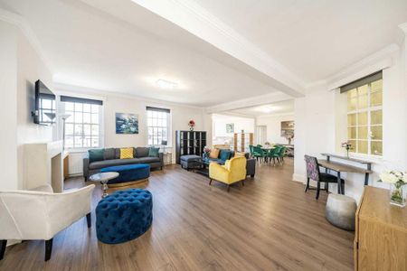 3 bedroom flat to rent - Photo 2