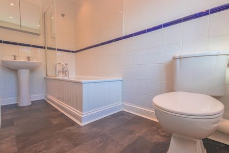 Bradmore Green, Brookmans Park - Photo 5