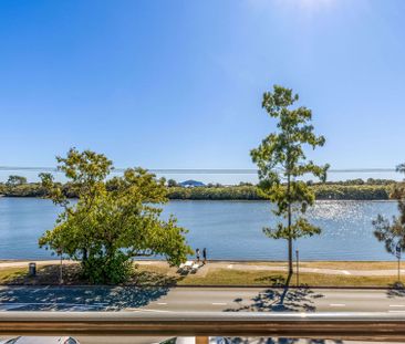 True North Facing with Expansive River Views&excl; - Photo 6