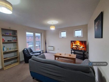 2 bedroom flat to rent - Photo 2