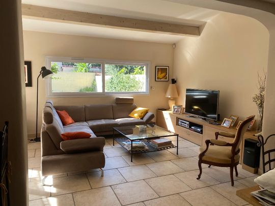 MAISON 135M² 5 CHAMBRES LES MILLES - Photo 1