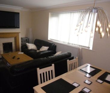 3 bedroom property to rent - Photo 3