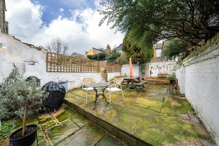 Ashburnham Road, Kensal Rise, NW10 - Photo 4