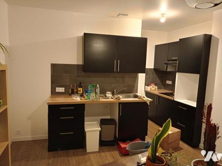 VERNOU SUR BRENNE Centre village, à côté des commerces - Photo 5