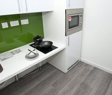 Studio to rent - Photo 4