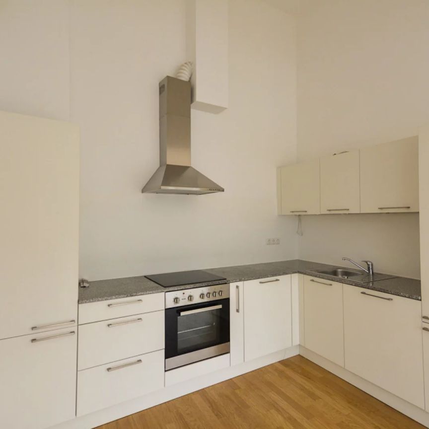 Rarität: Helle 2 Zimmer DG-Wohnung mit Terrasse in Hofruhelage - Foto 1