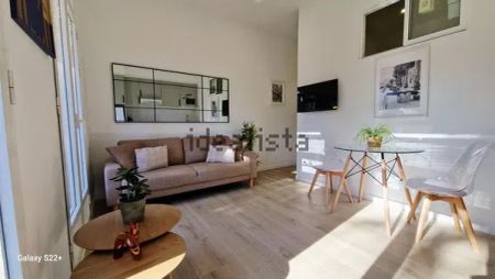 Alquiler de piso en Plaza de la Merced - Photo 4