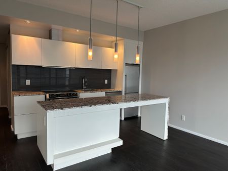 For Lease - 8 Charlotte Street Unit# 1701, Toronto, Ontario - Photo 4