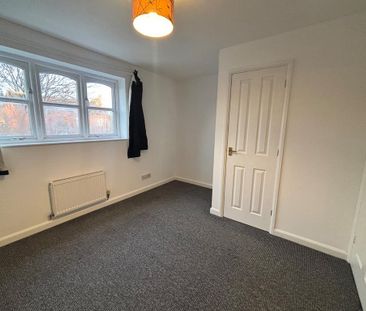 2 bedroom semi-detached house to rent - Photo 4