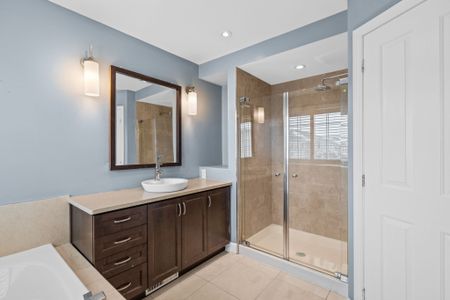 For Lease - 552 Ashbourne Crescent, Barrhaven, Ontario - Photo 4