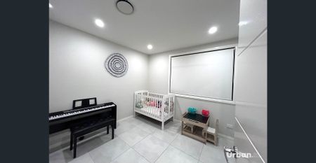 Beautifully Appointed With 8KW Solar System Installed - Photo 5