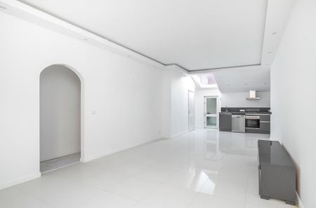 Huis te koop: Prins Hendrikstraat 69 3131 PL Vlaardingen - Photo 2