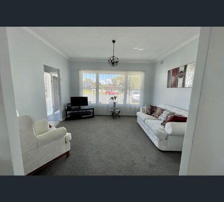 26 Pelican Street, Swansea, NSW 2281 - Photo 4