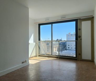 Studio PLACE D'ERLON - Photo 2