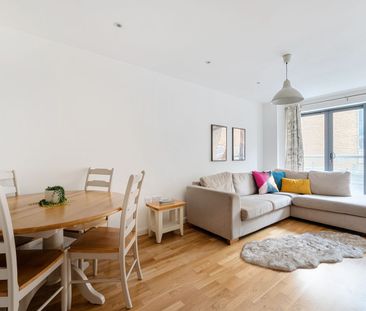 1 Bedroom - Photo 5