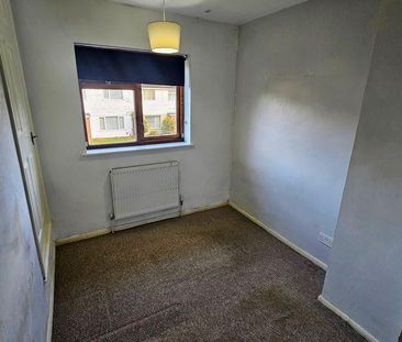 3 Bedroom Semi-Detached House For Rent - Photo 5