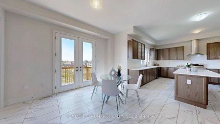 For Lease - 16 Slater Court, East Gwillimbury, Ontario - Photo 3