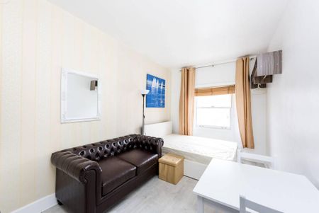 Studio to rent - Photo 3