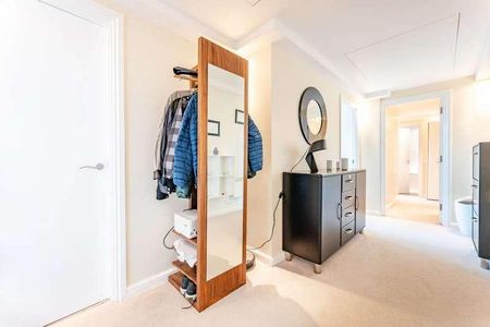 Westminster Bridge Road, Waterloo, SE1 - Photo 3