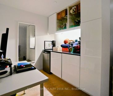 383 Sorauren Lofts - Photo 3