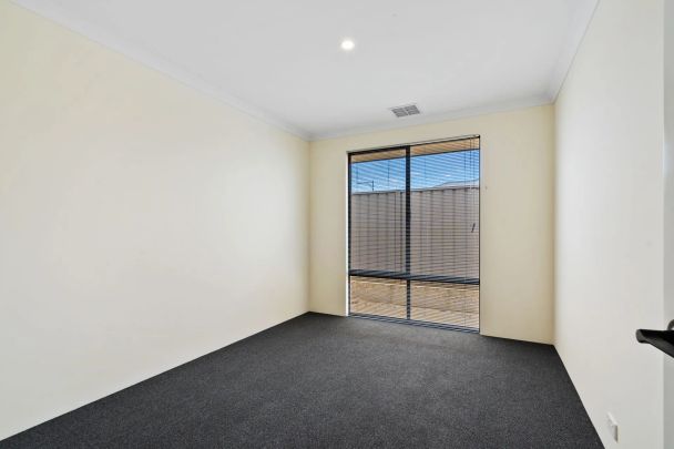 27 Cadmium Street, - Photo 1