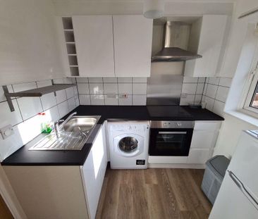 1 bedroom house to rent - Photo 2