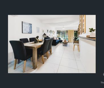 3 Bedroom Townhouse - Photo 1
