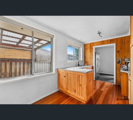 9 Vicary Pl, Rokeby, Tas 7019 - Photo 2