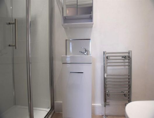 2 Bedroom Terraced To Let - Photo 1