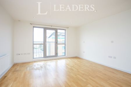 studio to rent Enterprise Place, 175 Church Street East, Woking, GU21 - Photo 4